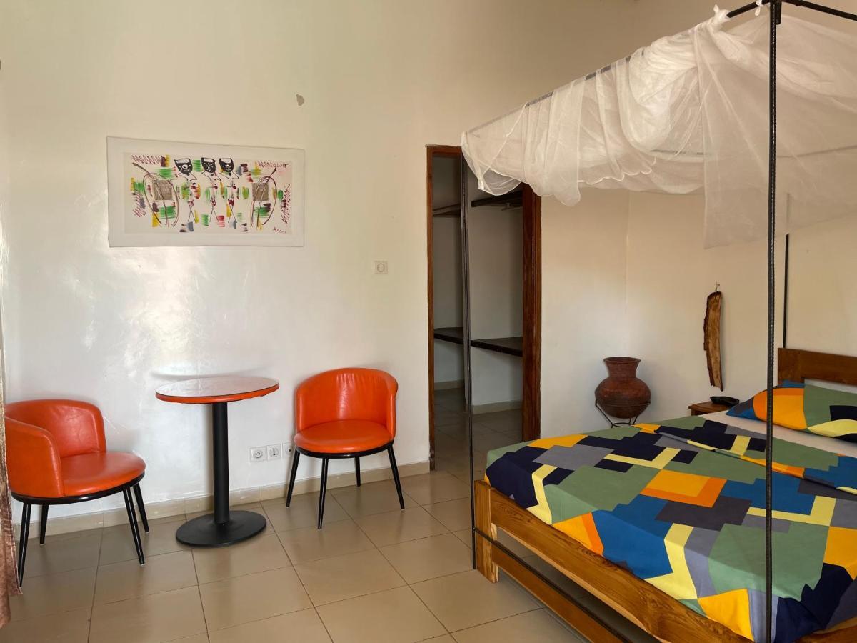 Chez Tâta Éléonore Maison d hôtes Bed and Breakfast Ziguinchor Exterior foto