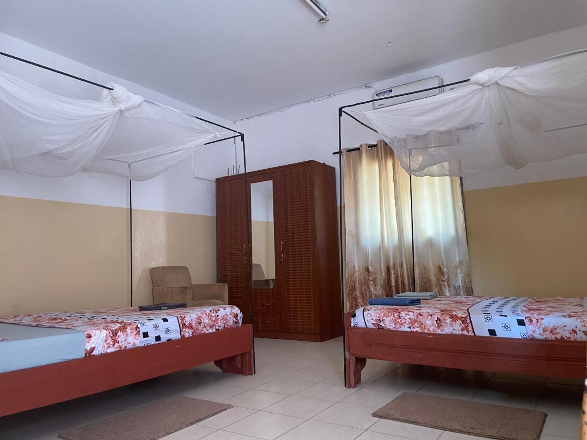 Chez Tâta Éléonore Maison d hôtes Bed and Breakfast Ziguinchor Exterior foto